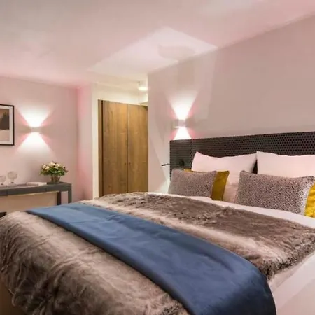 Apartman 4br Brand-new Modern *